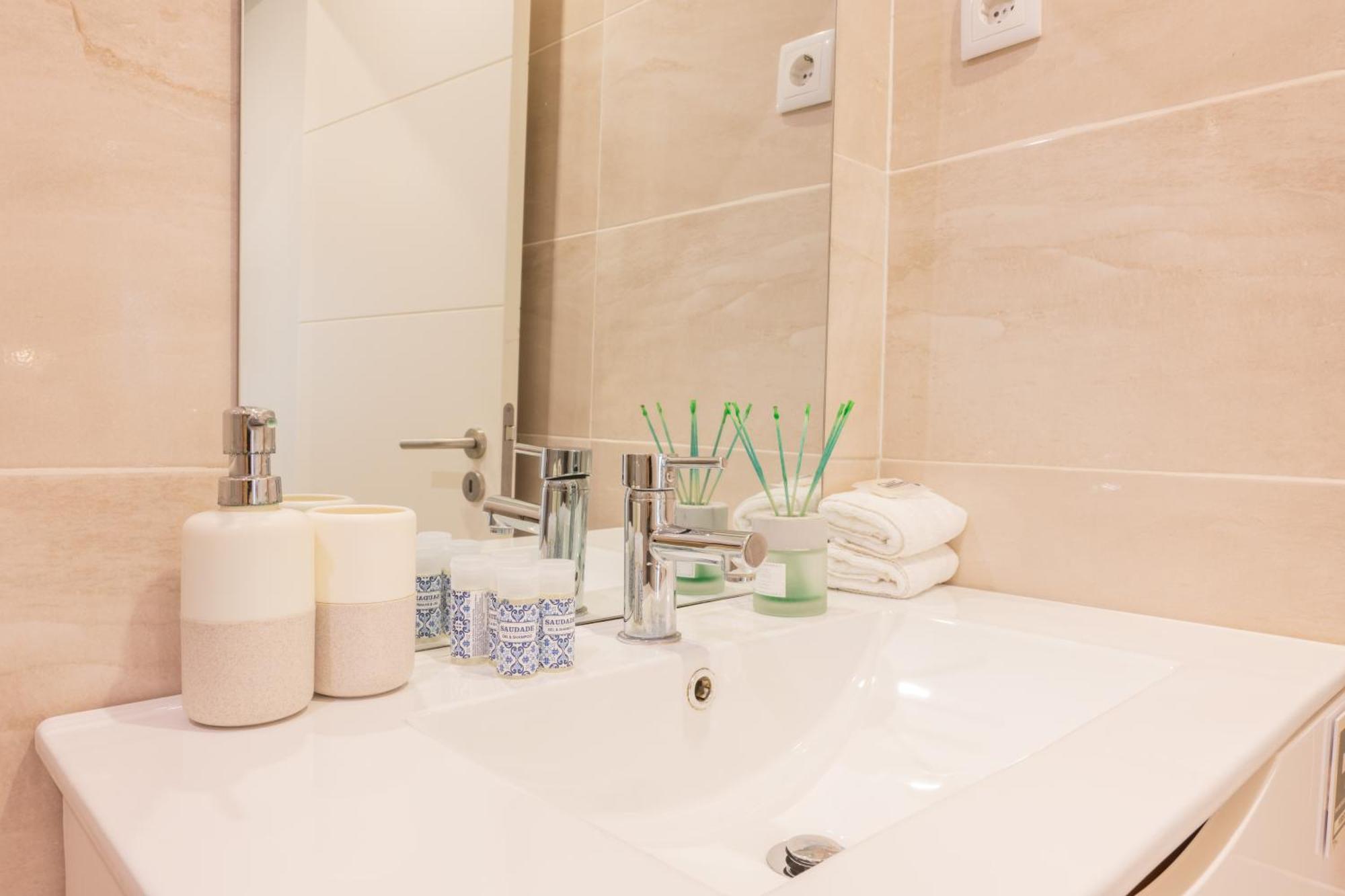 ליסבון Lapa Charm Apartments With Patio מראה חיצוני תמונה